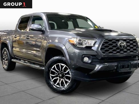 Certified 2020 Toyota Tacoma TRD Sport w/ Technology Package image 3