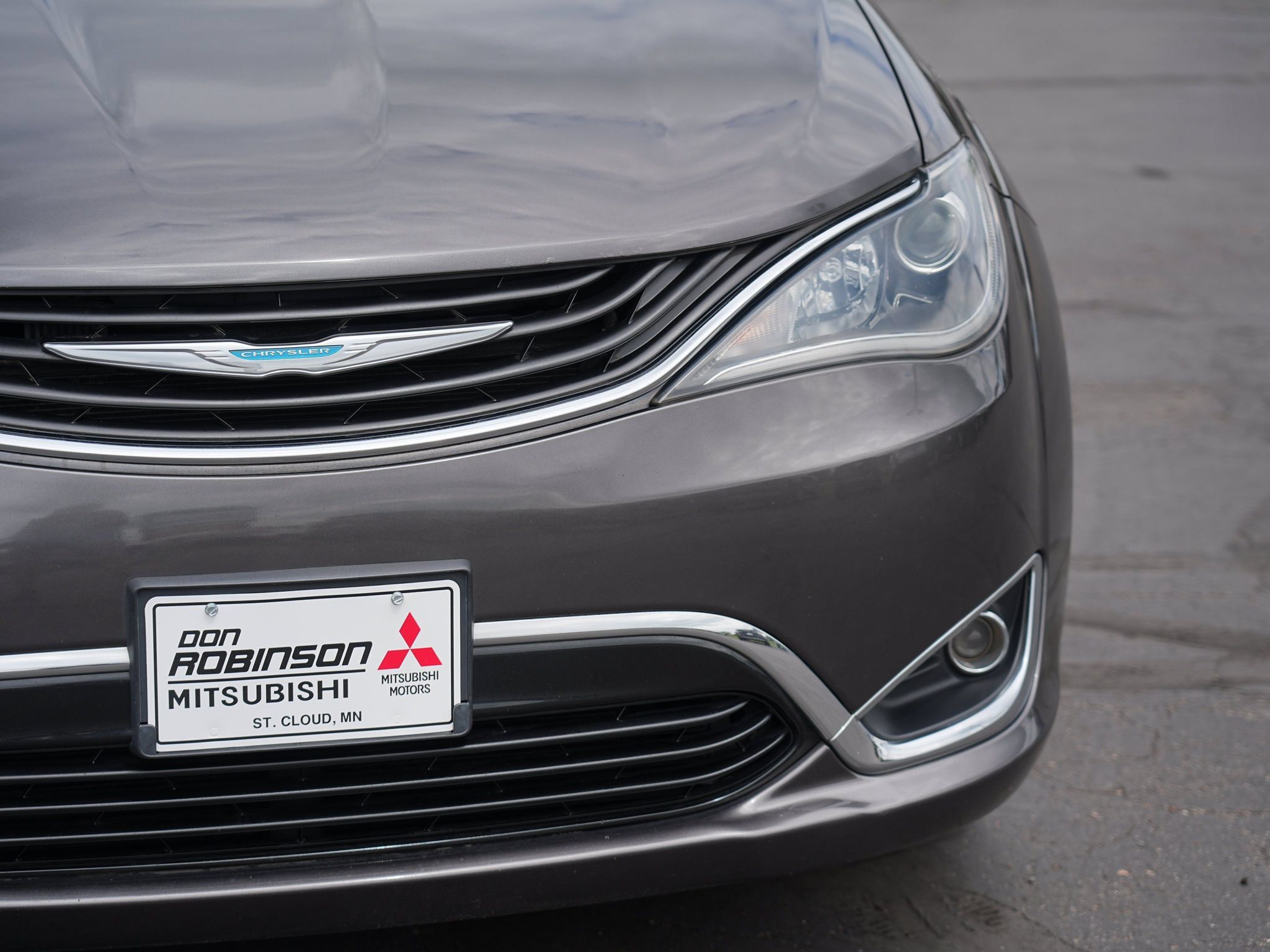 Used 2017 Chrysler Pacifica Touring Plus FWD image 10