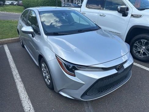Used 2020 Toyota Corolla LE FWD image 14