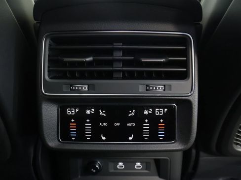New 2026 Audi Q8 Prestige image 25