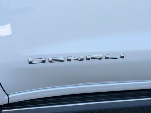 Used 2023 GMC Sierra 1500 Denali Ultimate AWD/4WD image 21