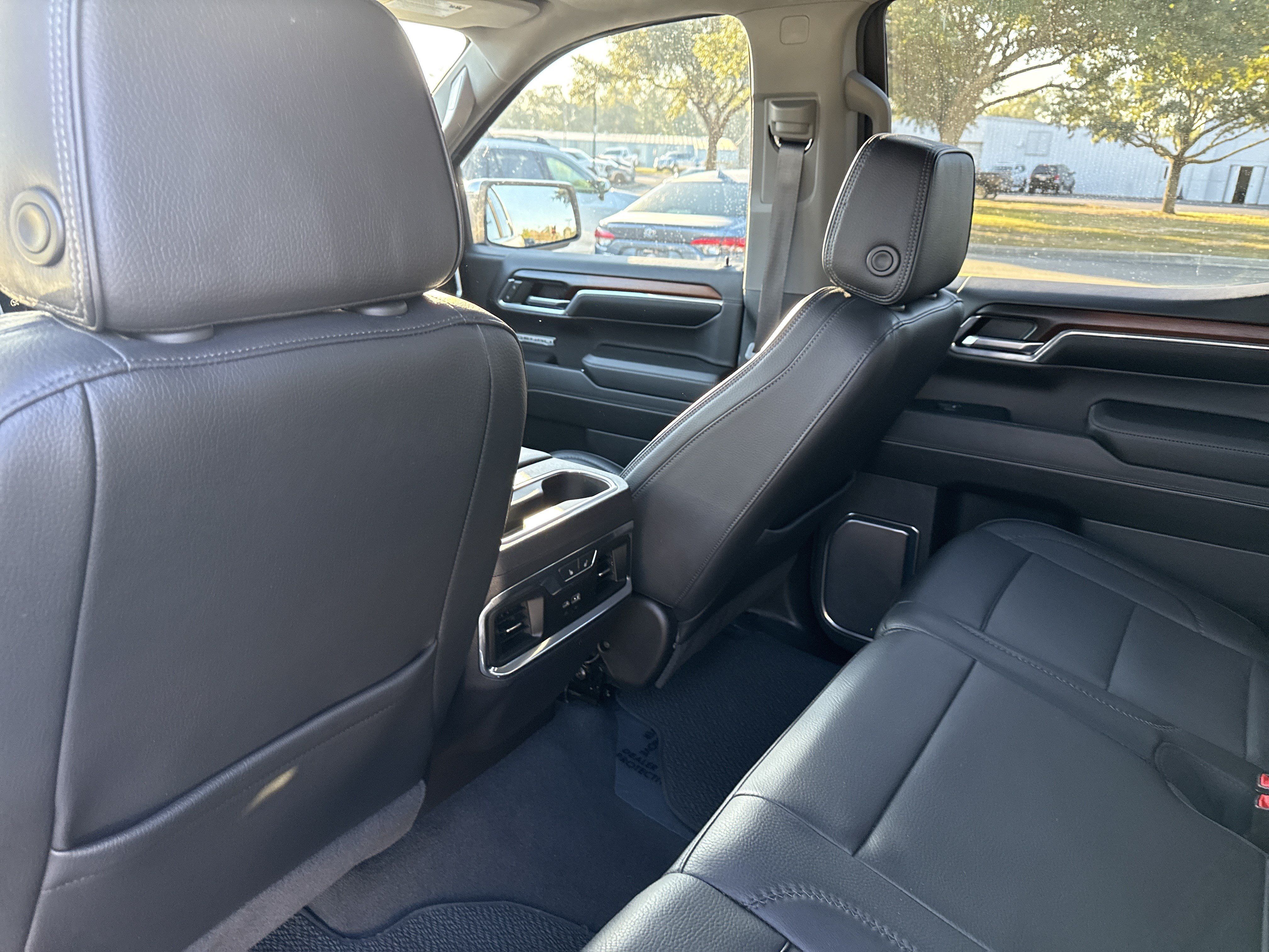 Used 2024 GMC Sierra 1500 Denali w/ Technology Package AWD/4WD image 26