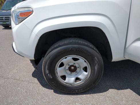 Used 2020 Toyota Tacoma SR w/ SR Convenience Package RWD image 21
