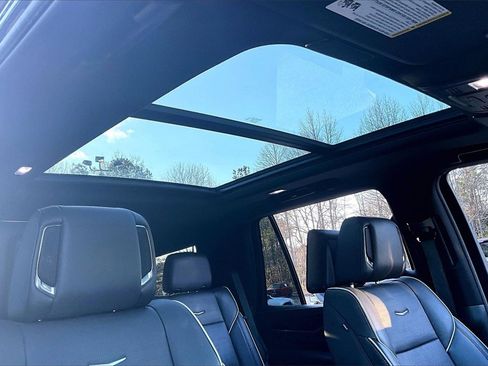 Certified 2023 Cadillac Escalade Sport image 25