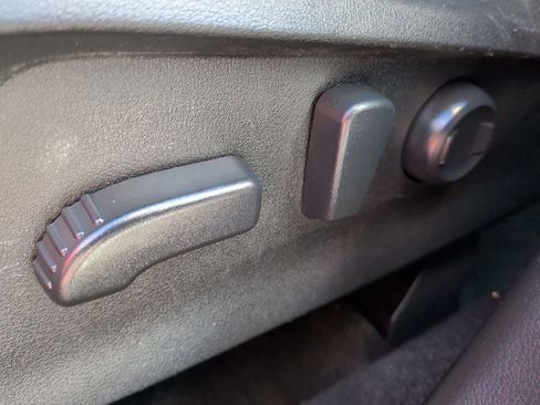 Used 2019 Subaru Forester Premium image 18