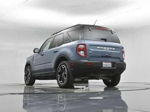Certified 2025 Ford Bronco Sport Outer Banks w/ Outer Banks Tech Package+ AWD/4WD image 49
