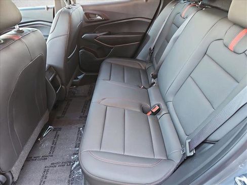 Used 2024 Chevrolet Trax RS w/ Sunroof Package image 25