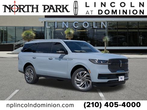 New 2025 Lincoln Navigator Reserve image 1