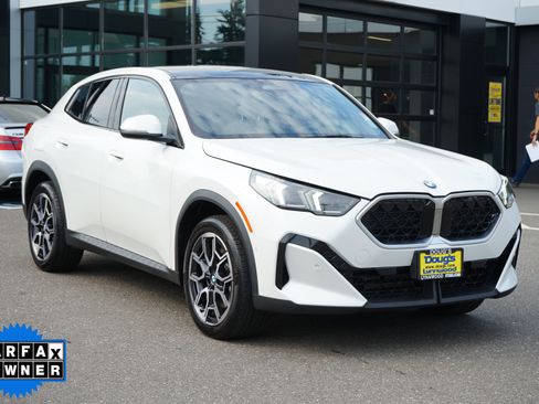 Used 2025 BMW X2 xDrive28i w/ Convenience Package image 1