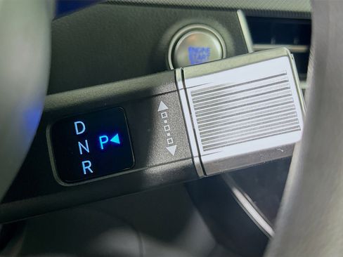 Used 2025 Hyundai Sonata SEL FWD image 24