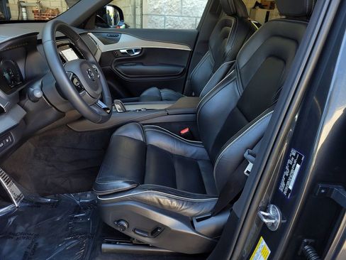 Used 2022 Volvo XC90 T8 R-Design w/ Advanced Package image 16