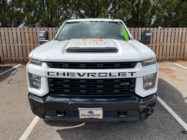 Used 2022 Chevrolet Silverado 2500 Custom w/ Custom Value Package RWD image 2