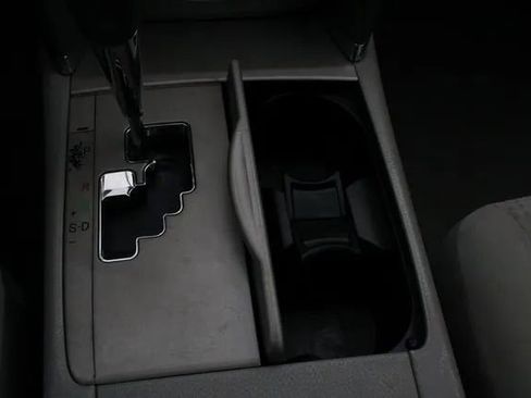 Used 2011 Toyota Camry LE w/ LE Extra-Value Pkg image 36