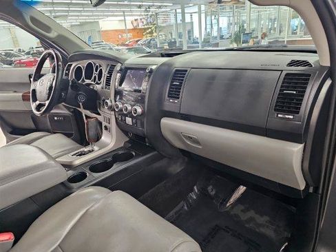 Used 2013 Toyota Sequoia Platinum AWD/4WD image 8