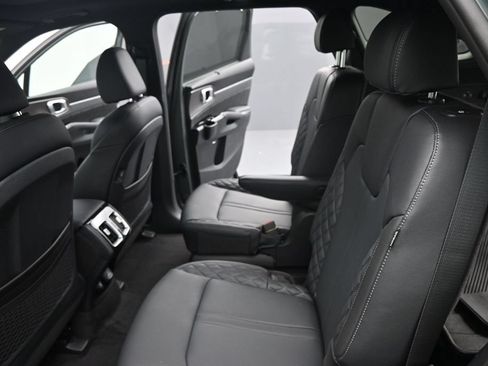 Used 2026 Kia Sorento SX Prestige AWD/4WD image 16