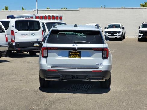 New 2026 Ford Explorer ST-Line AWD/4WD image 5