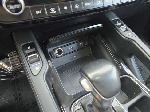 Used 2022 Kia Telluride SX w/ SX Prestige Package image 18