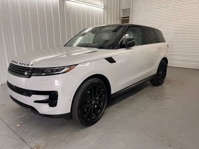 New 2025 Land Rover Range Rover Sport SE
