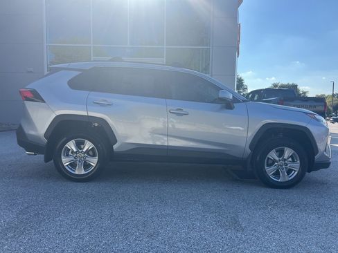 Used 2025 Toyota RAV4 XLE image 2