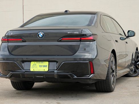 Used 2024 BMW i7 eDrive50 w/ M Sport Package RWD image 6