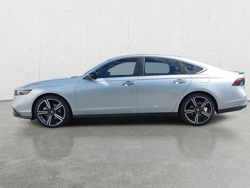 Used 2024 Honda Accord Sport image 8