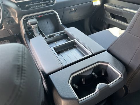 New 2026 Toyota Tundra SR5 AWD/4WD image 18