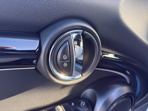 Used 2024 MINI Cooper S image 24