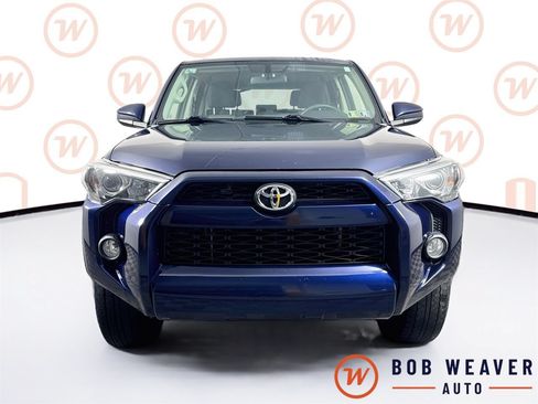 Used 2018 Toyota 4Runner SR5 AWD/4WD image 2