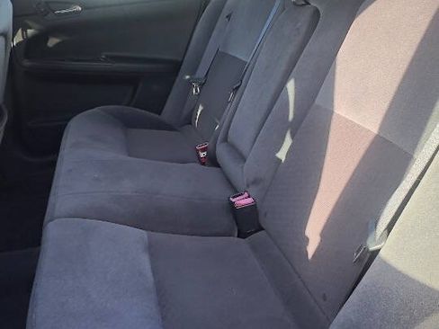 Used 2009 Chevrolet Impala LT FWD image 11