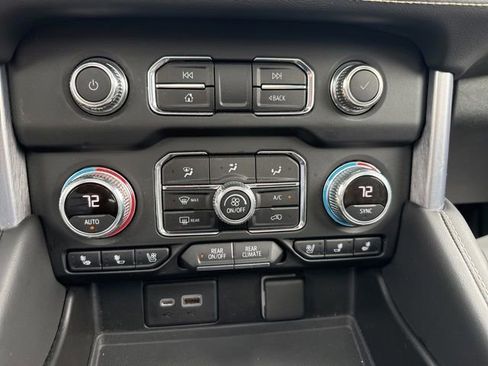 Used 2021 GMC Yukon SLT w/ SLT Luxury Plus Package AWD/4WD image 37