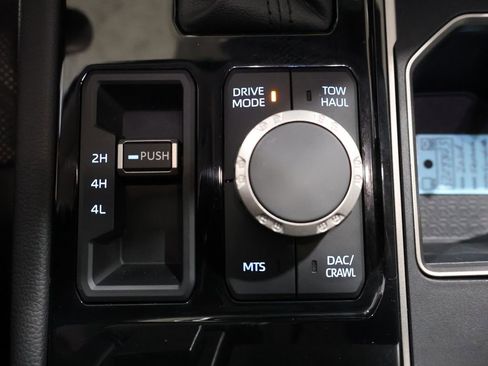 Used 2024 Toyota Tundra Limited image 32