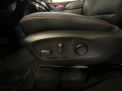 New 2026 Chevrolet Traverse Z71 w/ Enhanced Driving Package AWD/4WD image 15