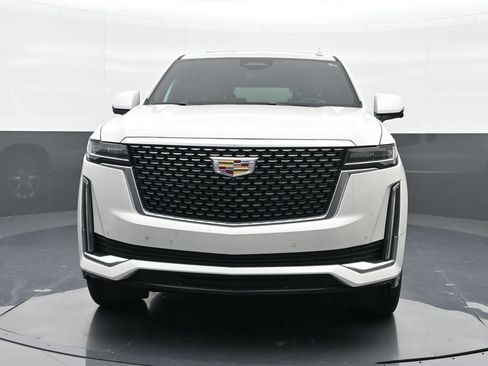 Used 2024 Cadillac Escalade Premium Luxury w/ Performance Package AWD/4WD image 6