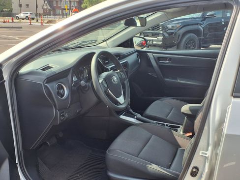 Used 2018 Toyota Corolla LE FWD image 21