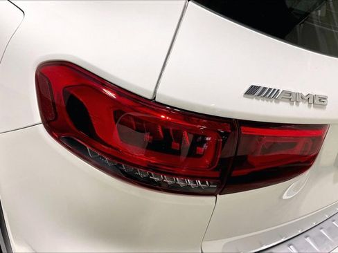 Used 2021 Mercedes-Benz GLB 35 AMG 4MATIC image 29