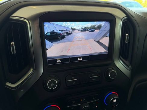 Used 2022 Chevrolet Silverado 1500 LT AWD/4WD image 27