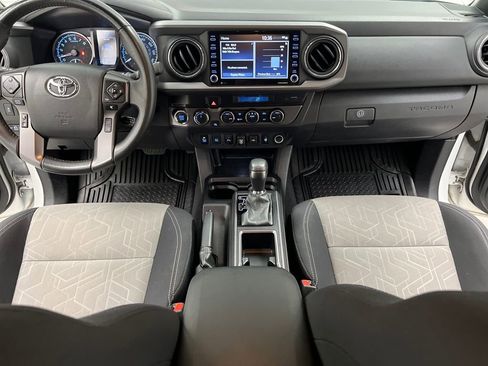 Used 2023 Toyota Tacoma TRD Off-Road image 33