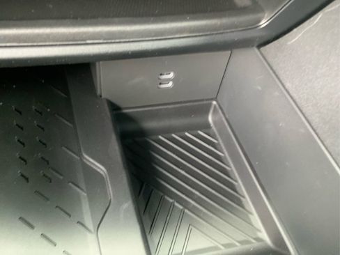 New 2026 Chrysler Pacifica Limited w/ S Appearance Package image 28