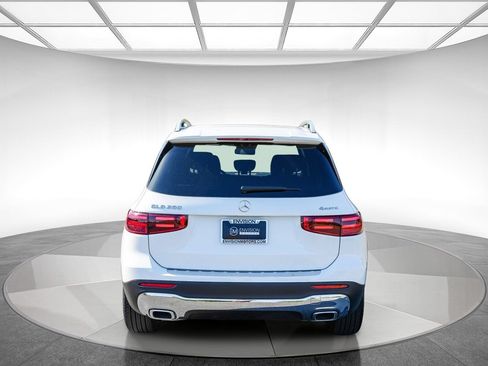 Certified 2026 Mercedes-Benz GLB 250 4MATIC image 3