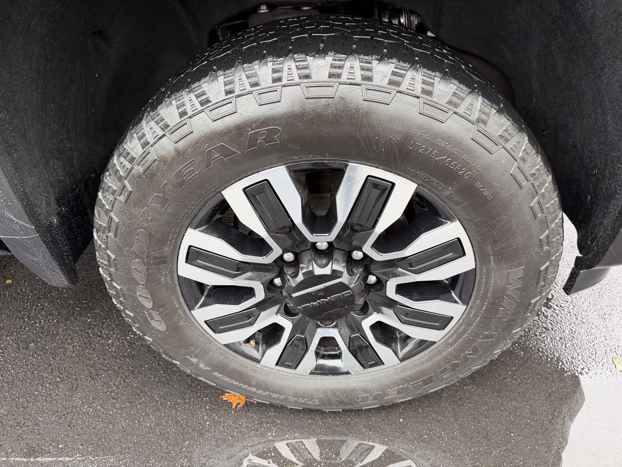 Used 2024 GMC Sierra 3500 Denali Ultimate AWD/4WD image 8