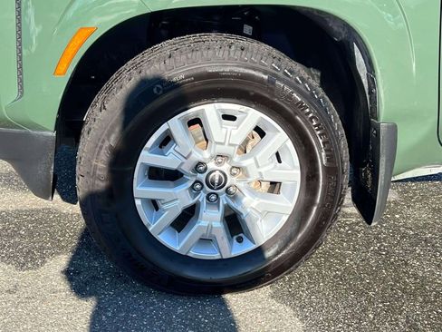 Certified 2024 Nissan Frontier SV w/ SV Convenience Package image 10