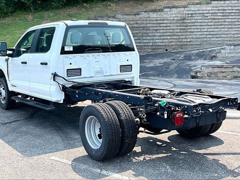 New 2026 Ford F350 XL AWD/4WD image 3