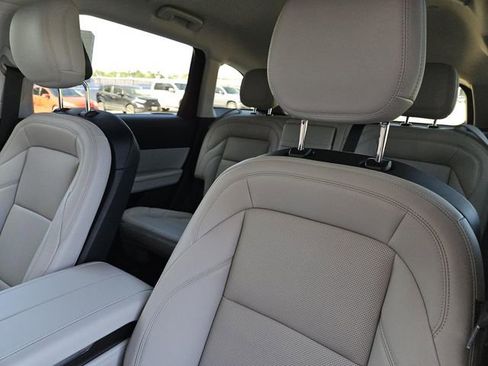 New 2026 Lincoln Nautilus Reserve image 20