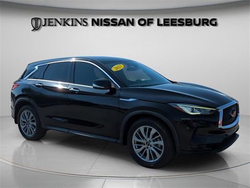 Used 2023 INFINITI QX50 Pure image 3