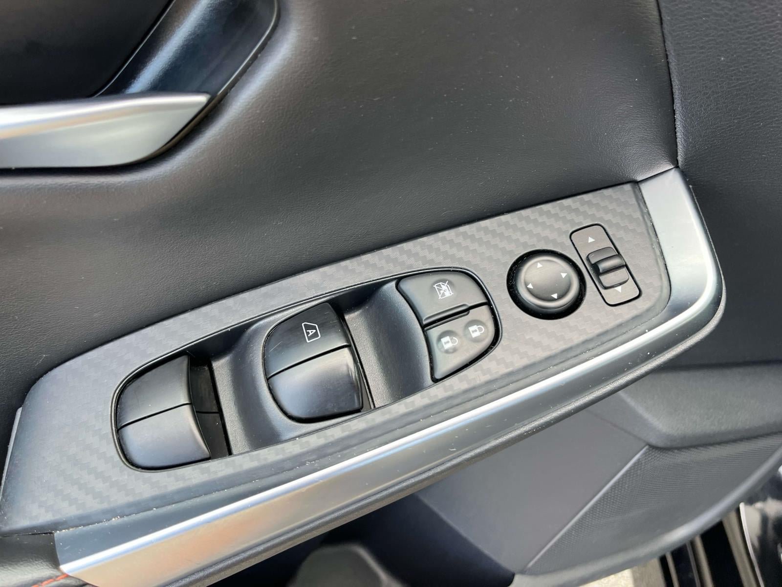 Used 2025 Nissan Sentra SR FWD image 26