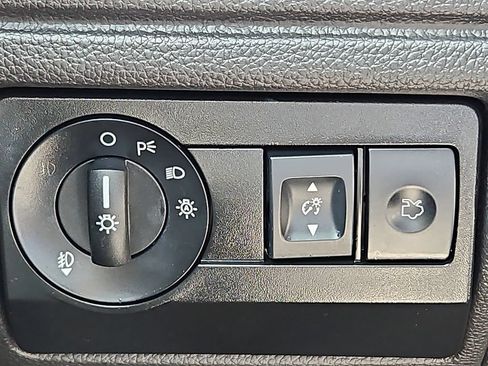 Used 2012 Ford Fusion SEL FWD image 24