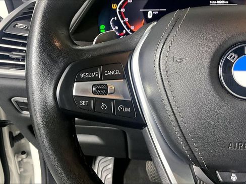 Used 2022 BMW X5 xDrive40i w/ Premium Package AWD/4WD image 18