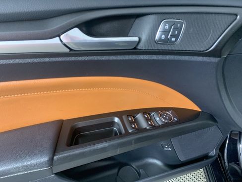 Used 2020 Ford Fusion Energi Titanium image 14