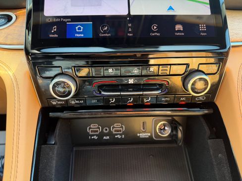 Used 2023 Jeep Grand Cherokee Summit image 19