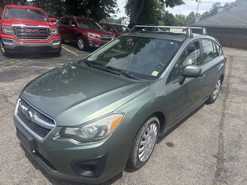 Used 2014 Subaru Impreza 2.0i Premium AWD/4WD image 2